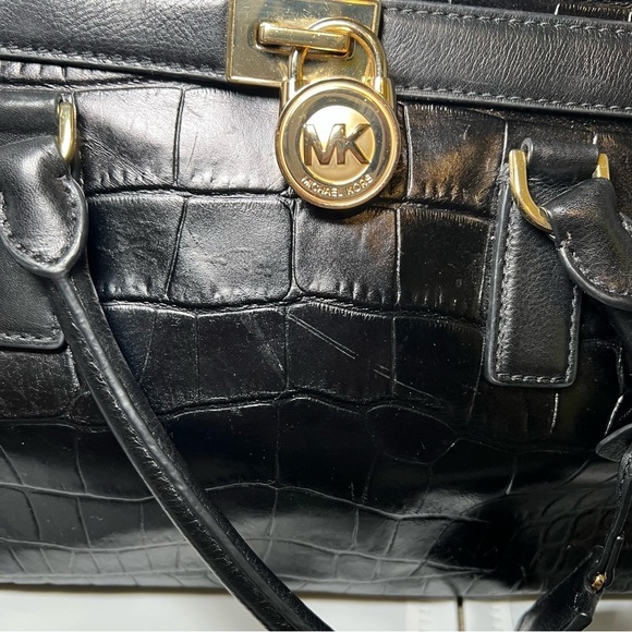 Michael Kors Hamilton leather crossbody bag Black Crocodile Leather Suede - Picture 2 of 12